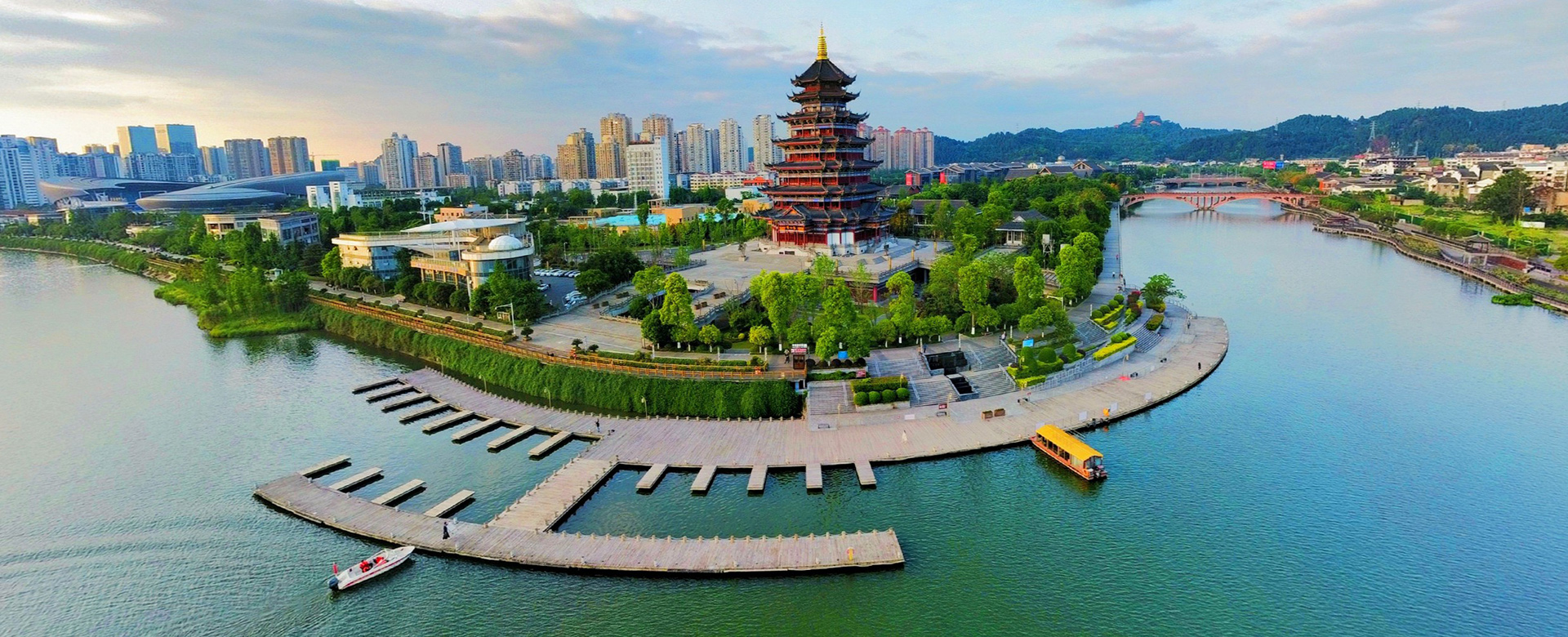 興企愛(ài)崗、志美行厲、建功立業(yè)